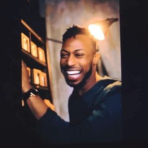 Meet your Posher, Laurence